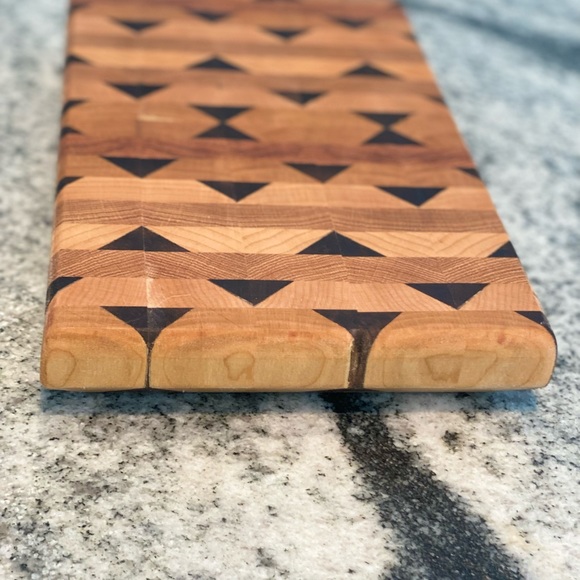 End grain cutting board - Picture 2 of 6